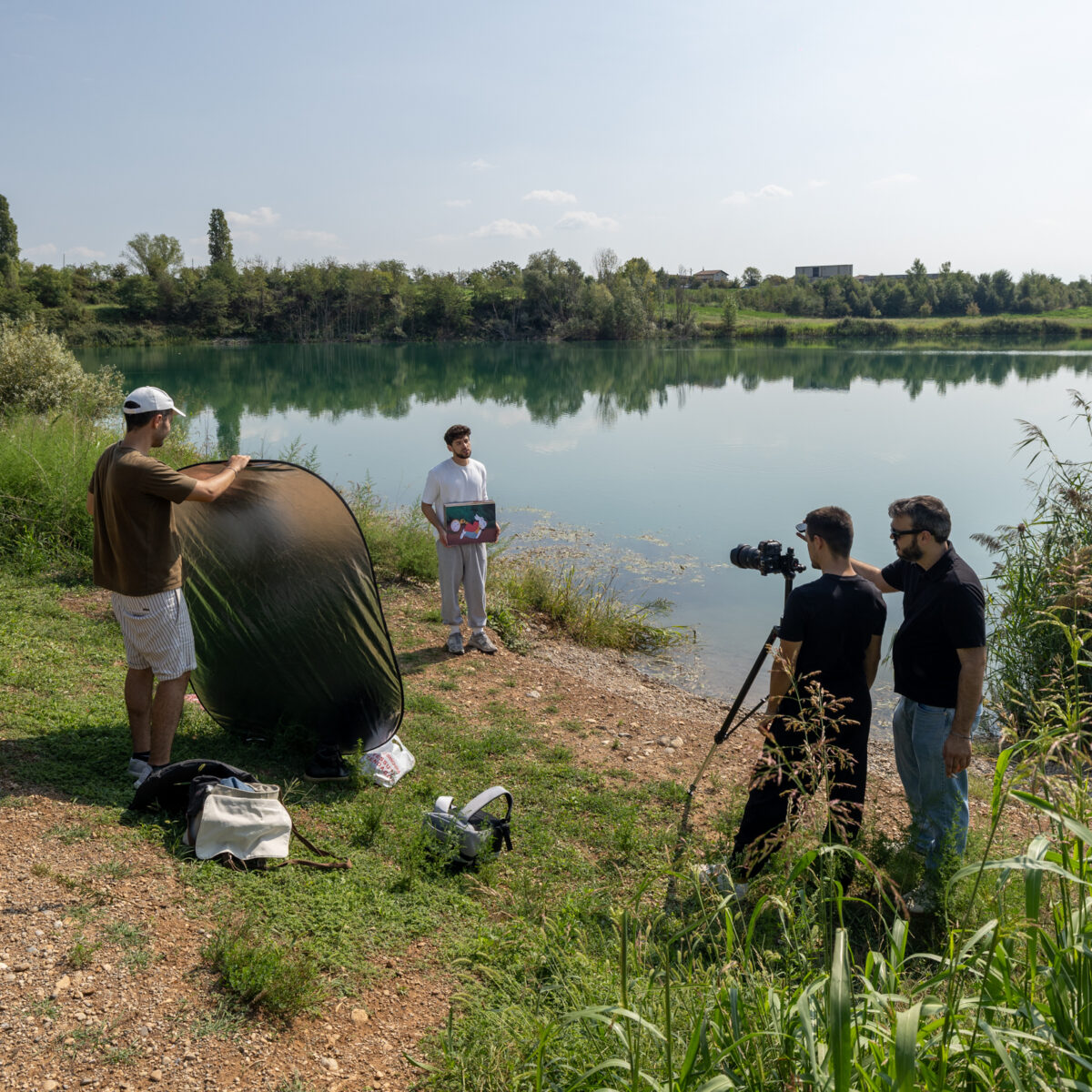 Matteo Faustini sul set del videoclip Amore o Abitudine, ChaosLab