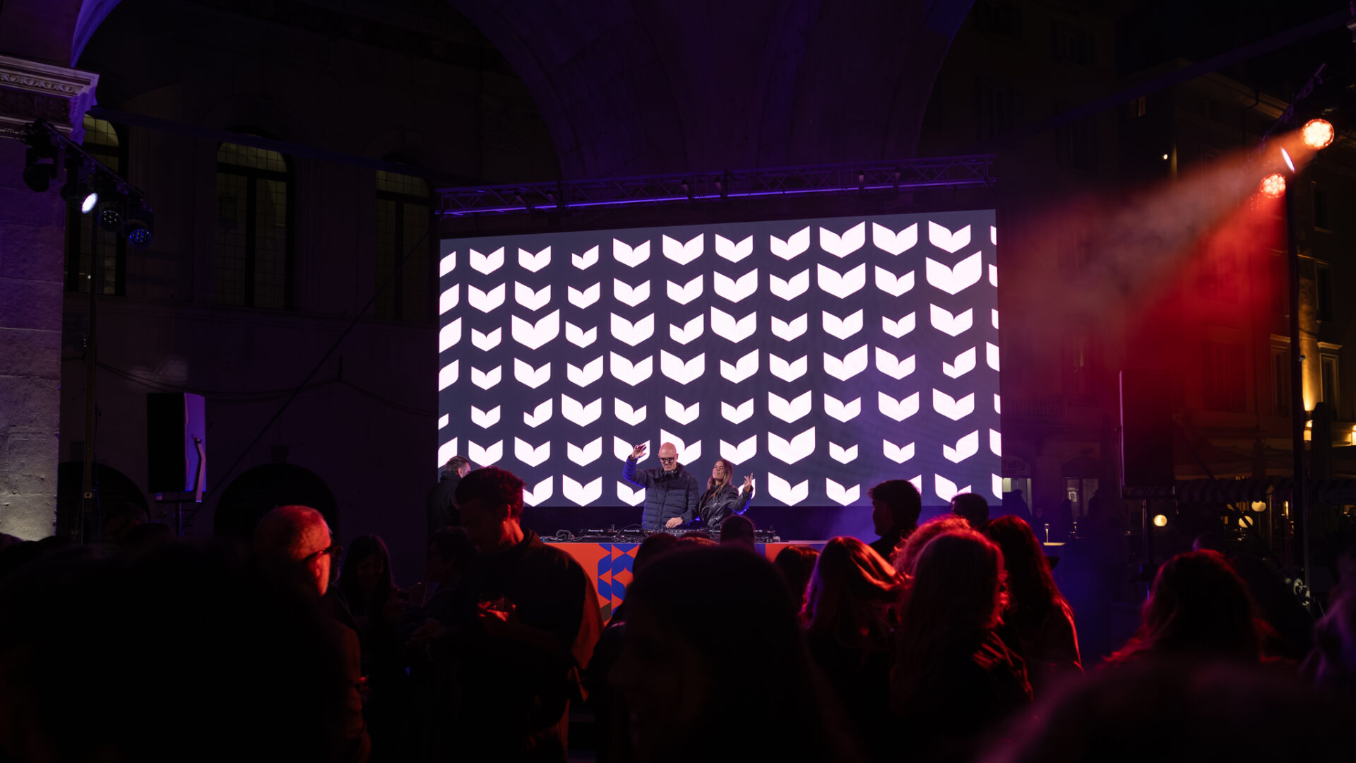 Gruppo foppa, 40 anni, eudaimonia, piazza loggia